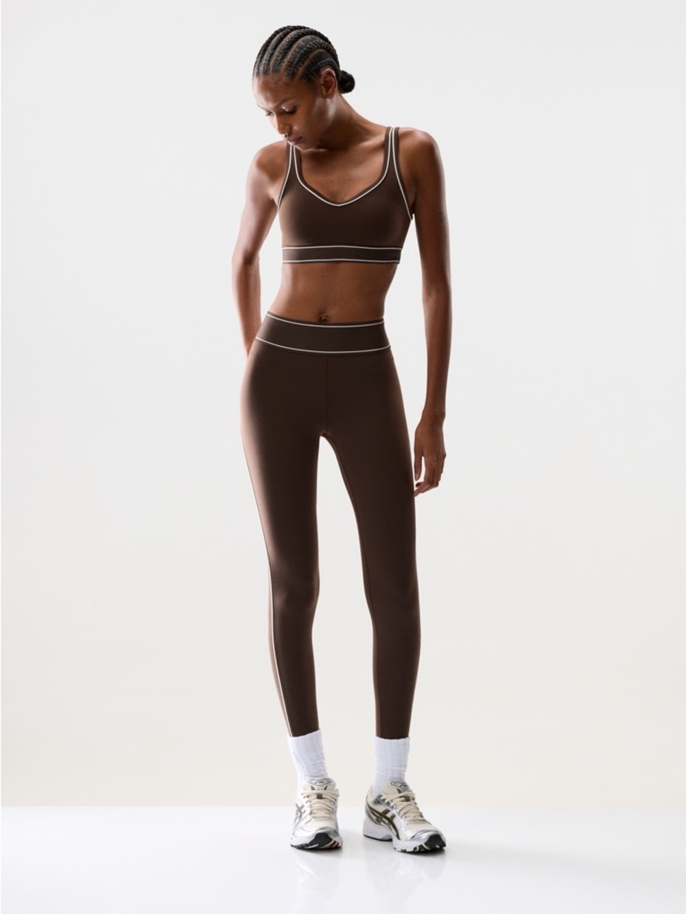 Aritzia Brown High-Rise Leggings with Contrast Trim